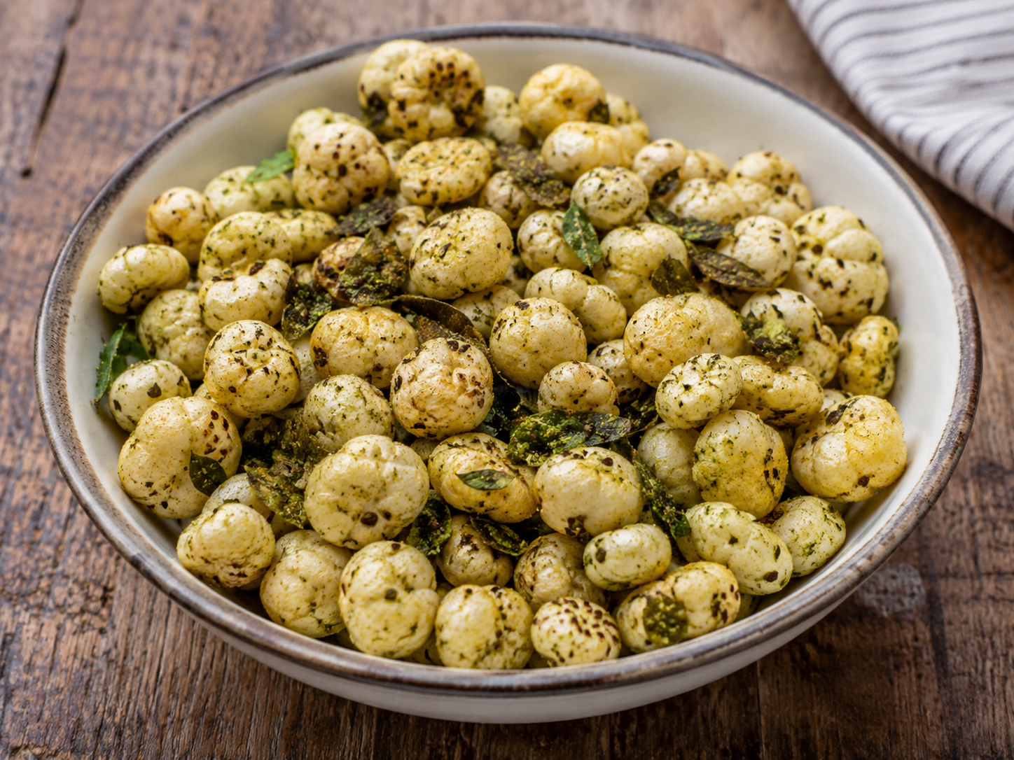 Roasted Makhana with Moringa