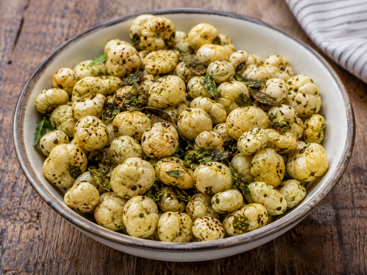 Roasted Makhana with Moringa